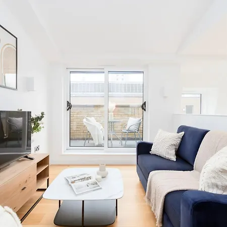 Fitzrovia & Soho - 2Br With Balcony - Cityapartmentstay London Exterior photo
